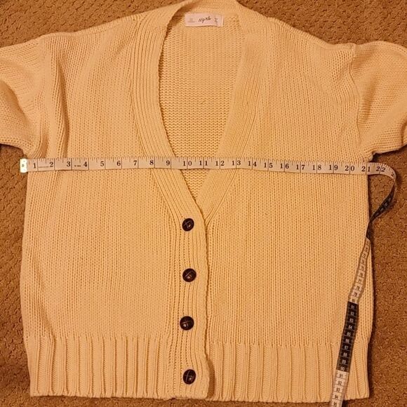 66 girls cardigan size medium - Picture 4 of 7